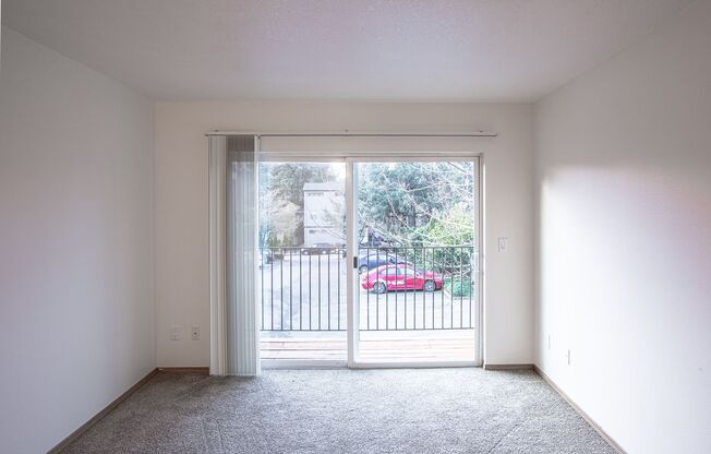 2 beds, 2 baths, 847 sqft, $1,550, Unit 44