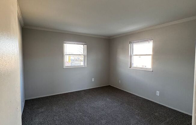 1 bed, 1 bath, 812 sqft, $825