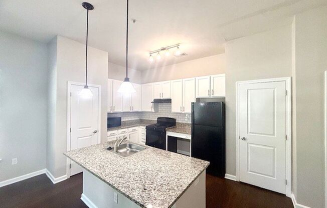 1 bed, 1 bath, 929 sqft, $1,242, Unit 105
