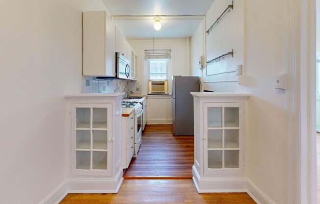 Kalorama Studio Apartment W/Roof Top