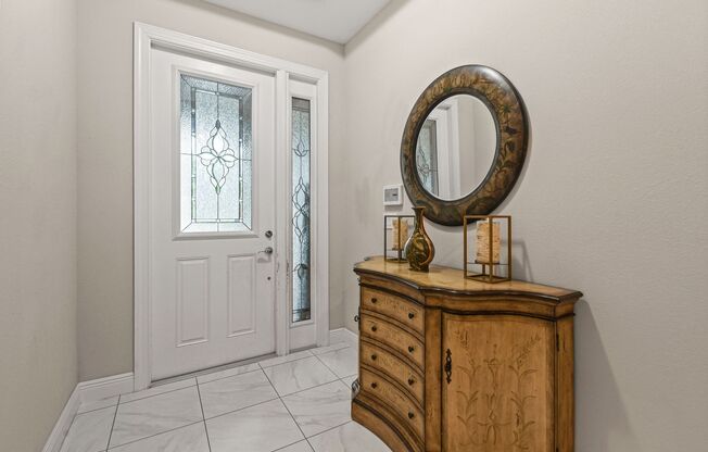 3 BR 2 BA 2 CG rental located in the gated community of Vizcaya Falls