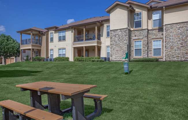 Exterior View Of Property at Avignon Apartment Homes, Kansas, 66062