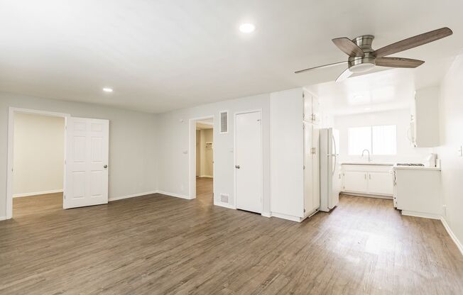 2 beds, 1 bath, 750 sqft, $2,098, Unit 108