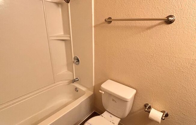 1 bed, 1 bath, $1,325, Unit 35