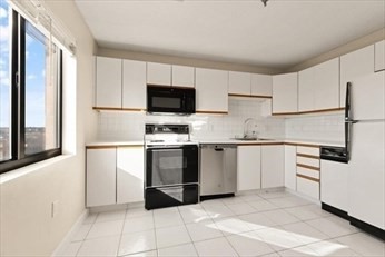 2 beds, 2 baths, 1,229 sqft, $3,500, Unit 913