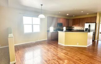 3 beds, 2 baths, $2,500