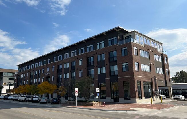 2 beds, 2 baths, 940 sqft, $2,185, Unit Unit 309