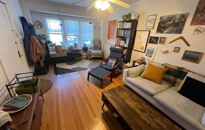 2 beds, 1 bath, 1,100 sqft, $1,350, Unit 12