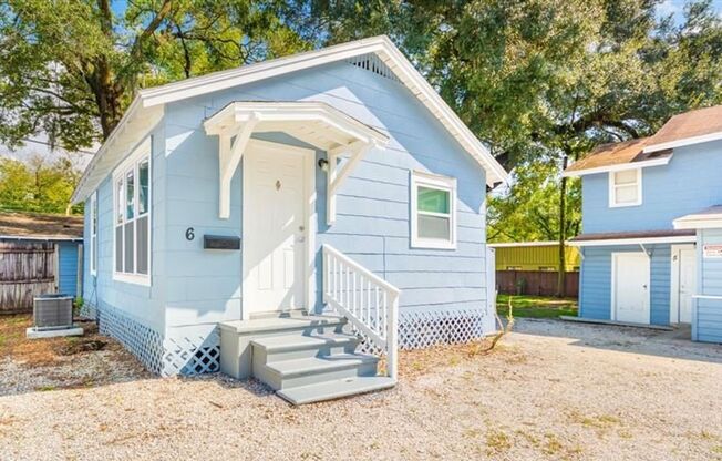 7707 N. Huntley Ave