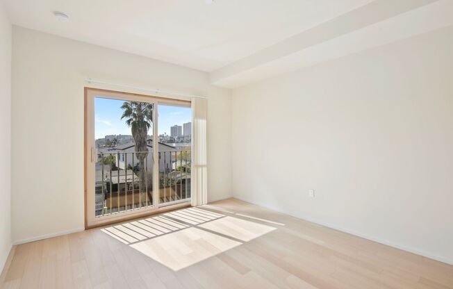 1 bed, 1 bath, $2,495, Unit 305