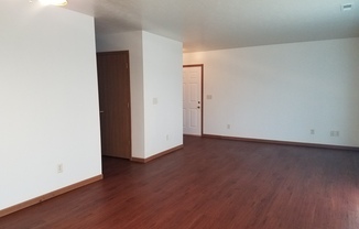 2 beds, 1 bath, 982 sqft, $950, Unit 221 Tanglewood Drive Apt C