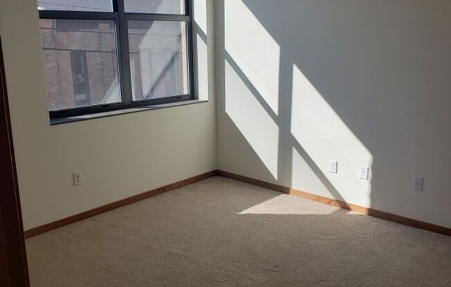 1 bed, 1 bath, 728 sqft, $1,675, Unit 309