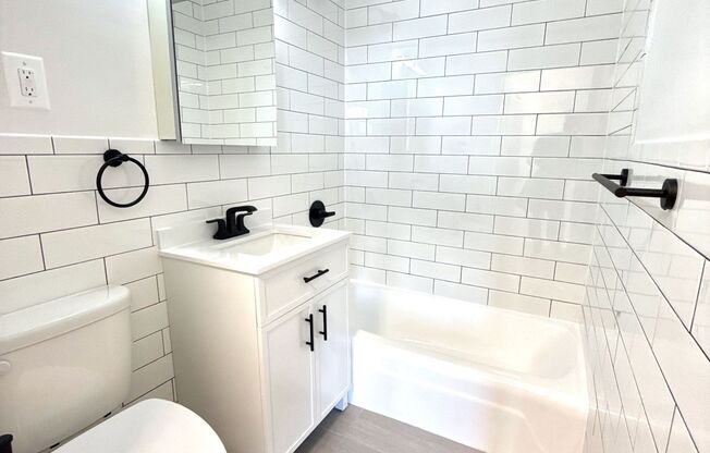 Studio, 1 bath, $2,750, Unit D8J