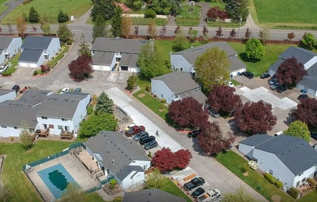 2 beds, 2 baths, 1,240 sqft, $1,940, Unit G33