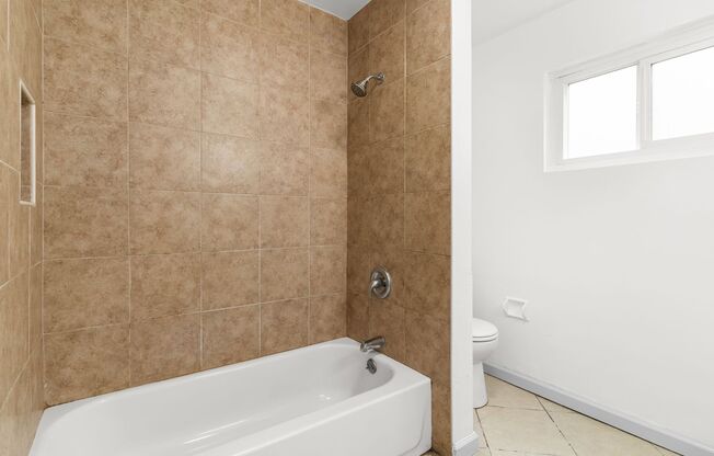1 bed, 1 bath, 614 sqft, $1,695, Unit 20