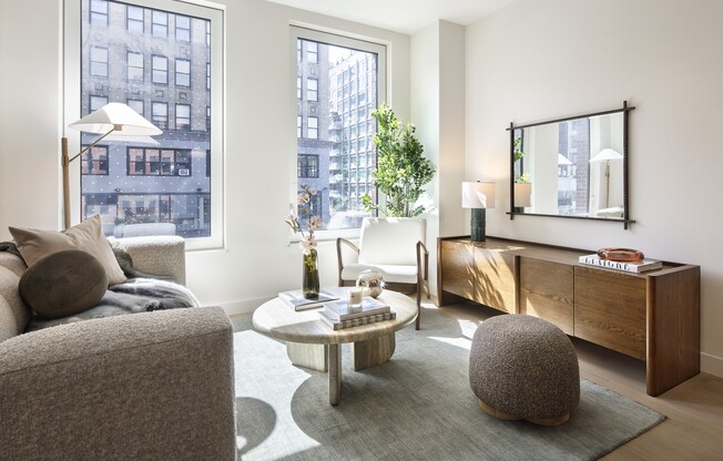 1 bed, 1 bath, 677 sqft, $7,382
