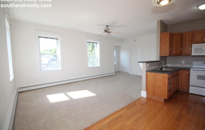 339 LYNN ST