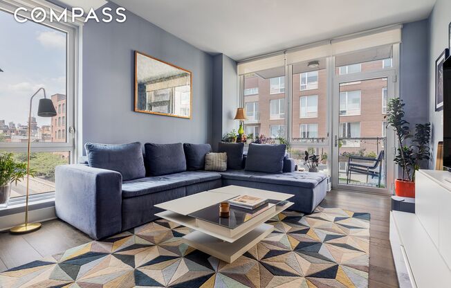 212 N 9 ST