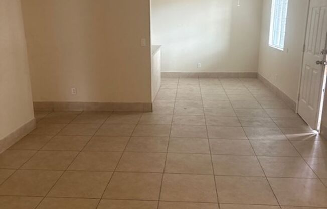 4223 Zavala Street --- JD5