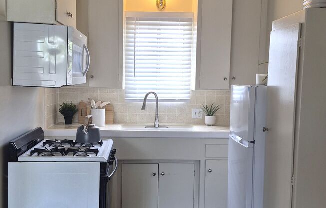 BEST-PRICED STUDIOS at 1030 W. Olive Ave., Burbank, CA 91506