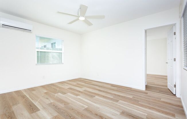 $1000 OFF Move In Special!!!! Chic Urban Living: Newly Renovated One-Bedroom Apartment in Prime La Mesa Location