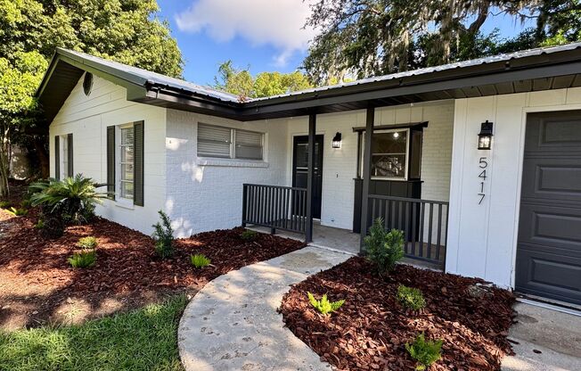 3 Bedroom , 2 Bath home with office!