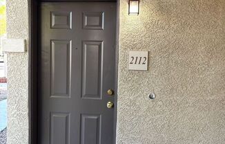 *CUTE 2 MASTER BEDROOM CONDO IN GATED COMMUNITY!!*