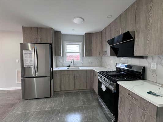 145 39 20 AVE