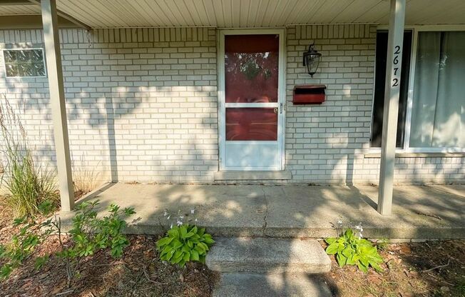 Spacious Three Bedroom Home for Rent! *May/June 2024*