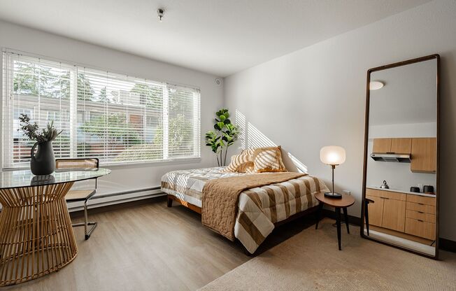 Crossroads Garden Apartments