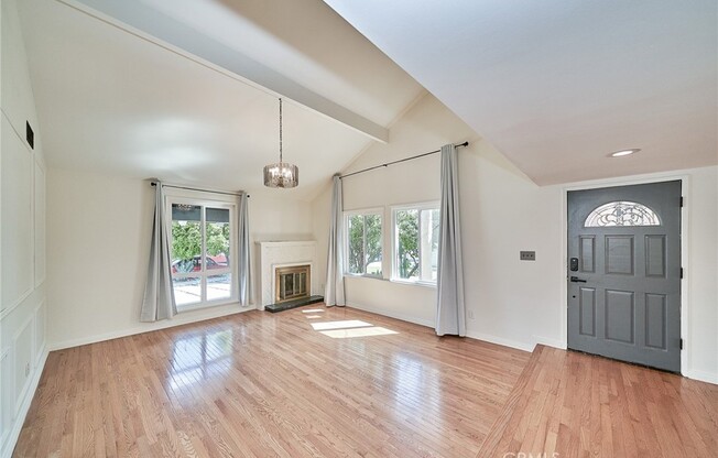 19910 CANTARA ST
