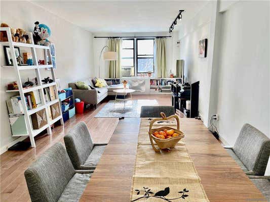2 beds, 1 bath, 1,000 sqft, $3,000, Unit 5C