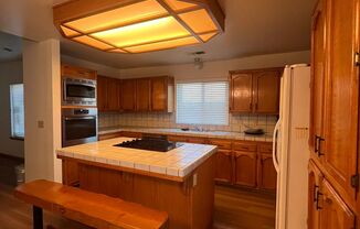 2 beds, 2 baths, $1,895