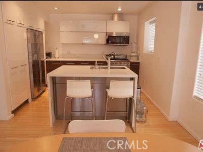 1824 GRIFFITH PARK BLVD