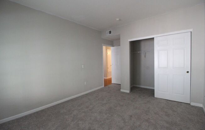 3 beds, 2 baths, $2,495, Unit Apt 104