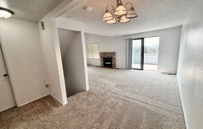 DES MOINES CONDO WITH PEEK-A-BOO SOUND VIEWS & PRIVATE GARAGE!