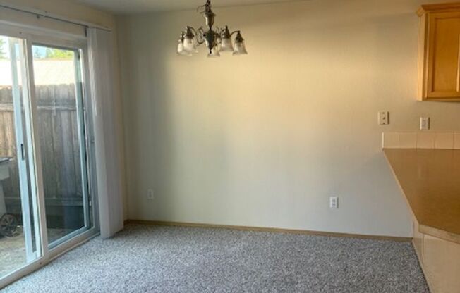 2-Story Townhouse