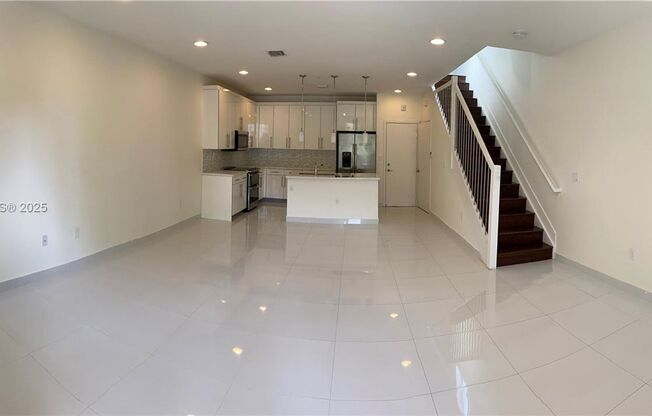 2610 NE 213th Street 100, Miami, FL 33180