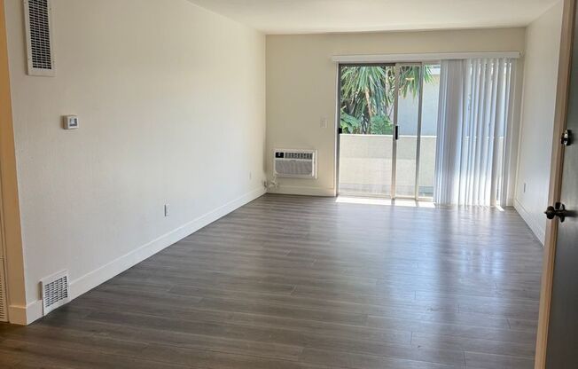 1 bed, 1 bath, 800 sqft, $2,245, Unit #41
