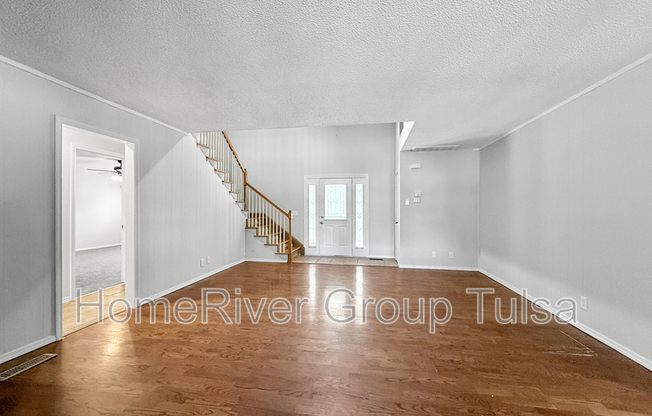 19307 E 105 ST S