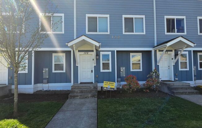 Avery Avenue Townhouses