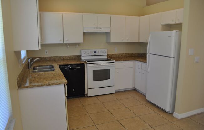 3 beds, 2 baths, $1,600