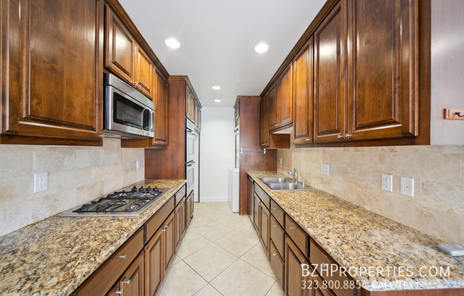 133 N SWALL DR