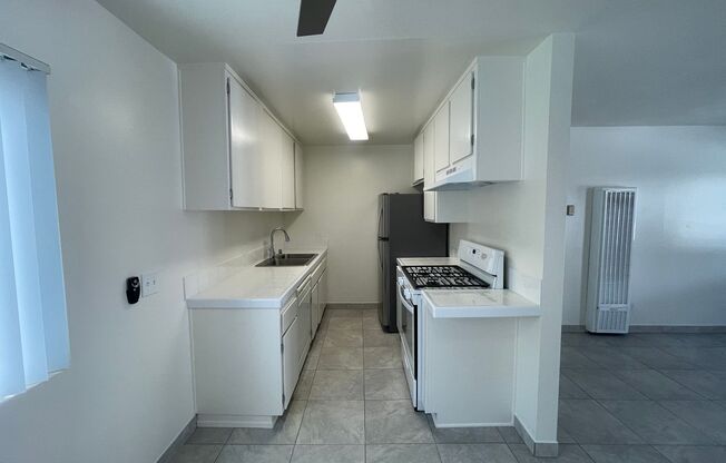 1 bed, 1 bath, $2,095, Unit 106