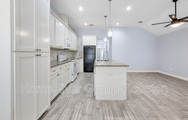 4734 BR ST