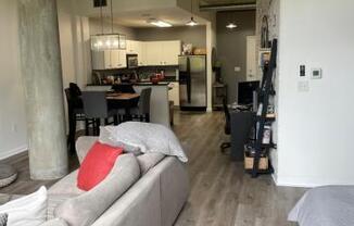 115 W PEACHTREE ST PL
