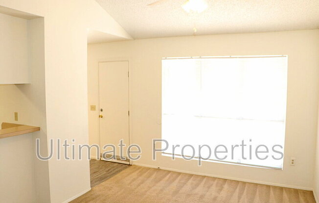 6853 N 78 AVE