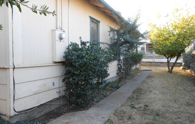 3 beds, 1 bath, $1,500