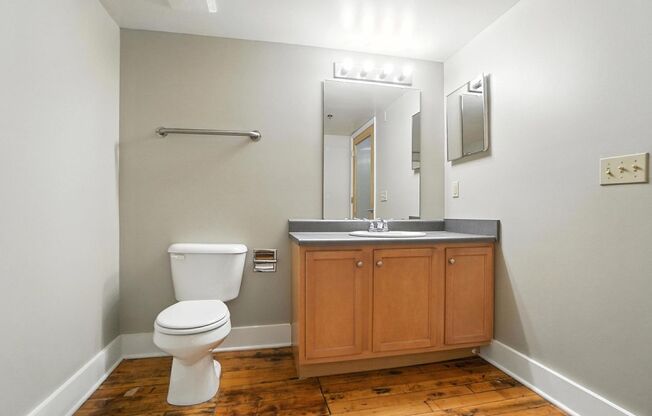 1 bed, 1 bath, 943 sqft, $1,424, Unit 3301-103