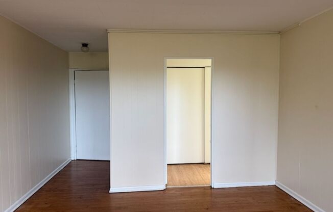 Studio, 1 bath, 487 sqft, $1,300, Unit Fifth 201